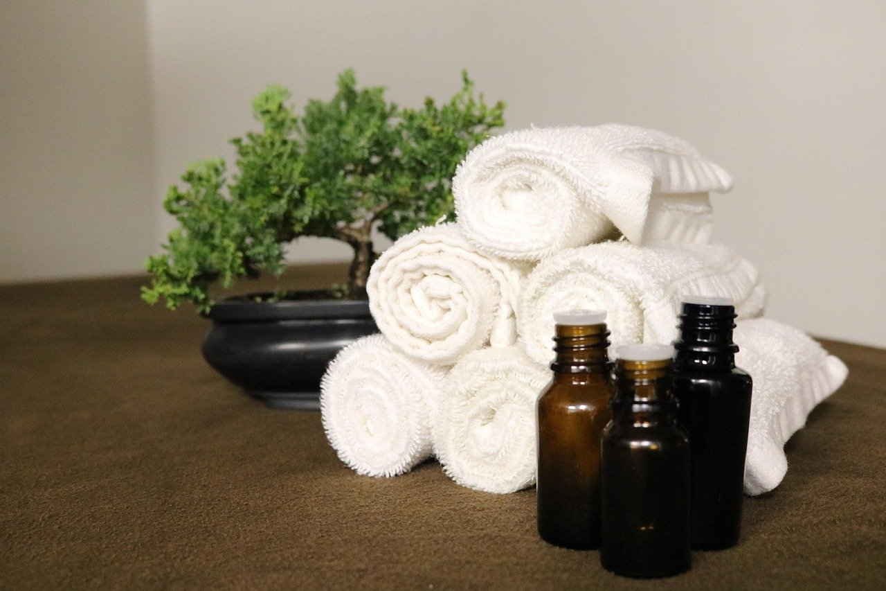 Home essential oils, spa, aromatherapy, wellness, massage, relaxation, therapy, oil, essential, natural, flower background, nature, herbal, health, beautiful flowers, flowers, flower wallpaper, zen, brown health, brown relax, brown wellness, brown therapy, brown massage, brown spa